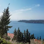 Lucija דוברובניק